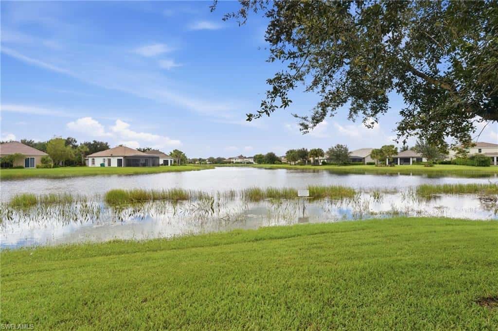 2446 Heydon Cir, Naples, photo 47