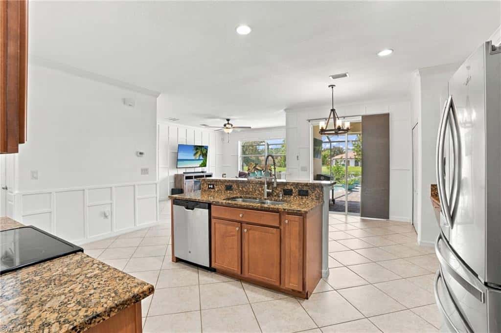 2446 Heydon Cir, Naples, photo 16