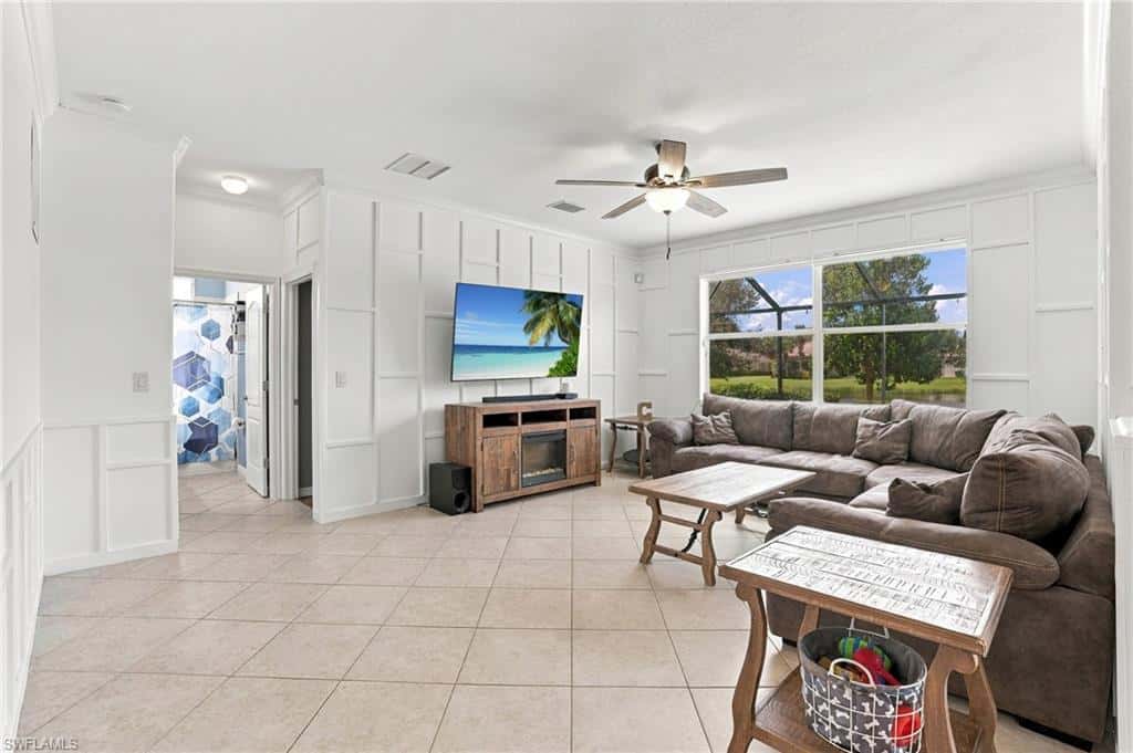 2446 Heydon Cir, Naples, photo 9