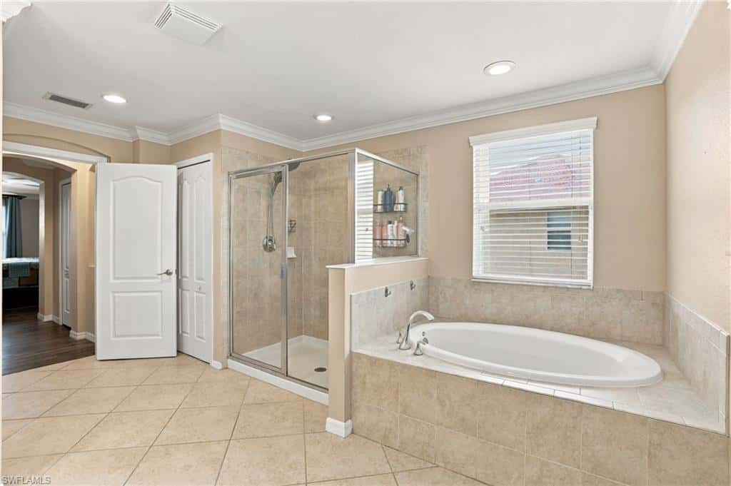 2446 Heydon Cir, Naples, photo 24