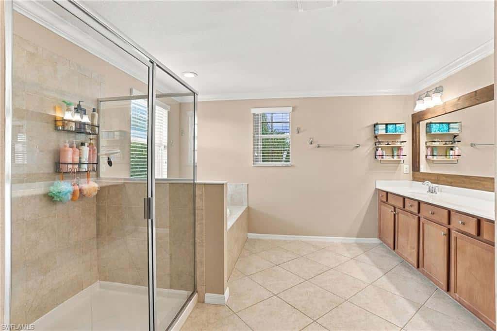 2446 Heydon Cir, Naples, photo 25