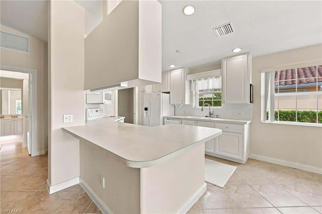 7128 Marconi Ct, Naples, photo 10