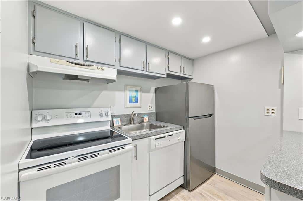 3 Bluebill Ave #205, Naples, photo 17