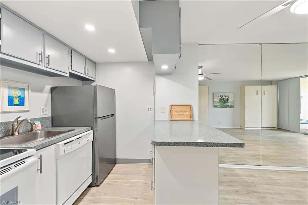 3 Bluebill Ave #205, Naples, photo 22