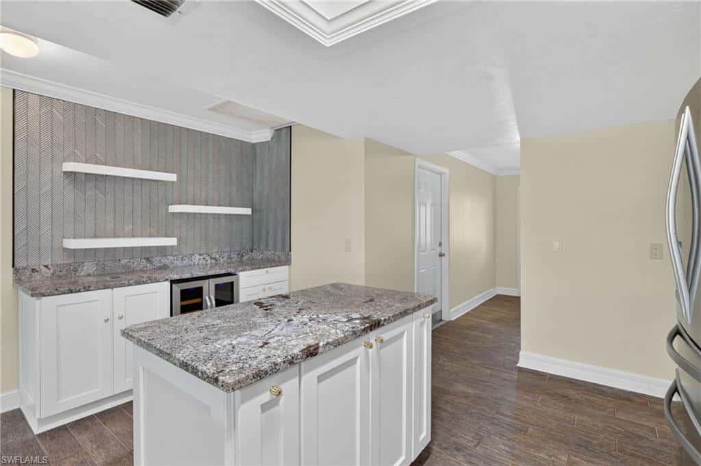 450 Huntington Dr, Naples, photo 7