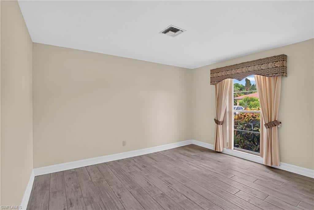 450 Huntington Dr, Naples, photo 21
