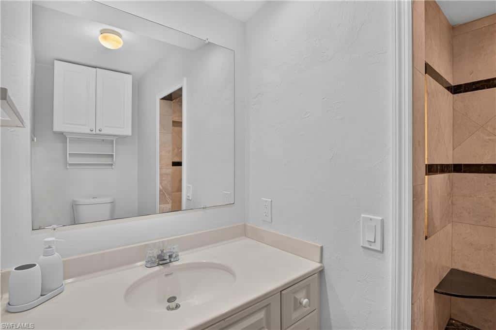 3177 Woodside Ave, Naples, photo 22