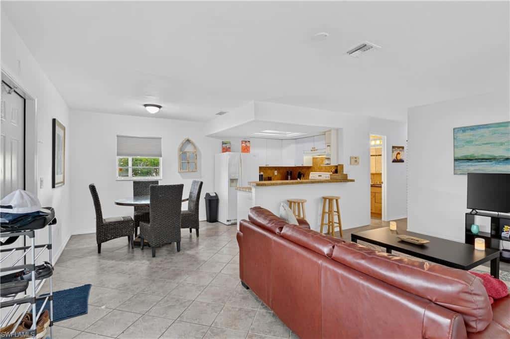 3177 Woodside Ave, Naples, photo 9