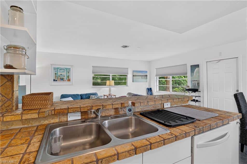 3177 Woodside Ave, Naples, photo 18