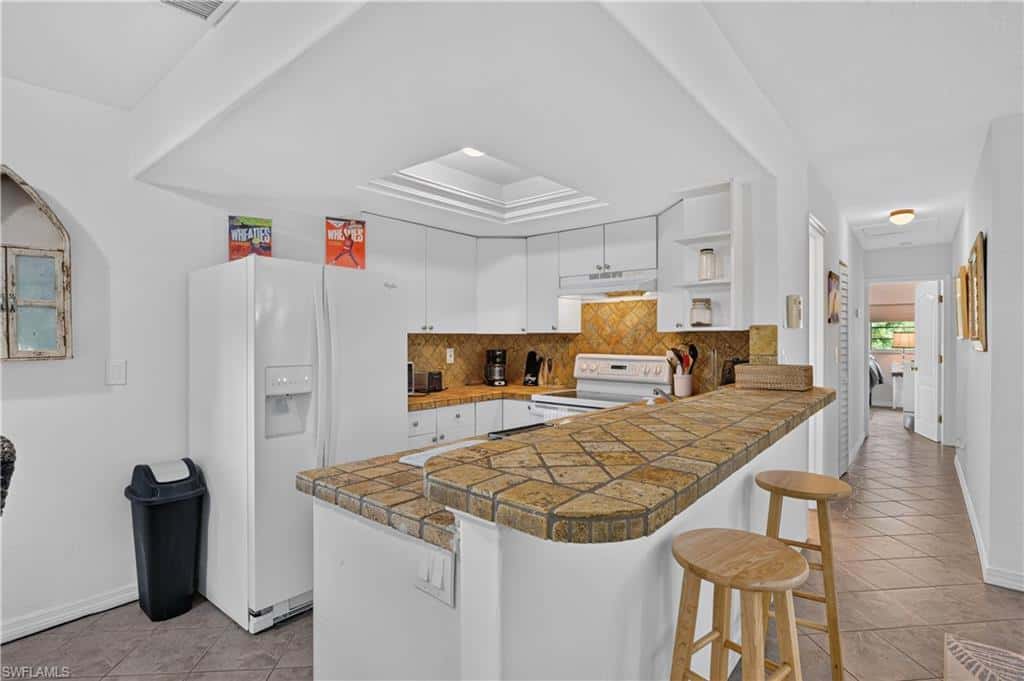 3177 Woodside Ave, Naples, photo 15