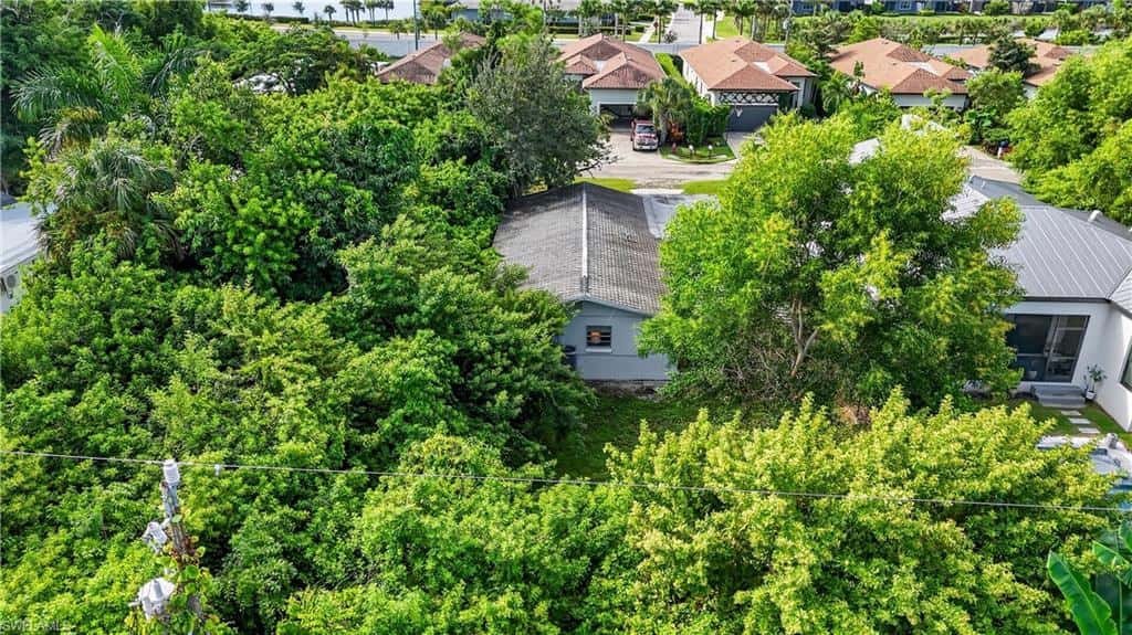 3177 Woodside Ave, Naples, photo 48