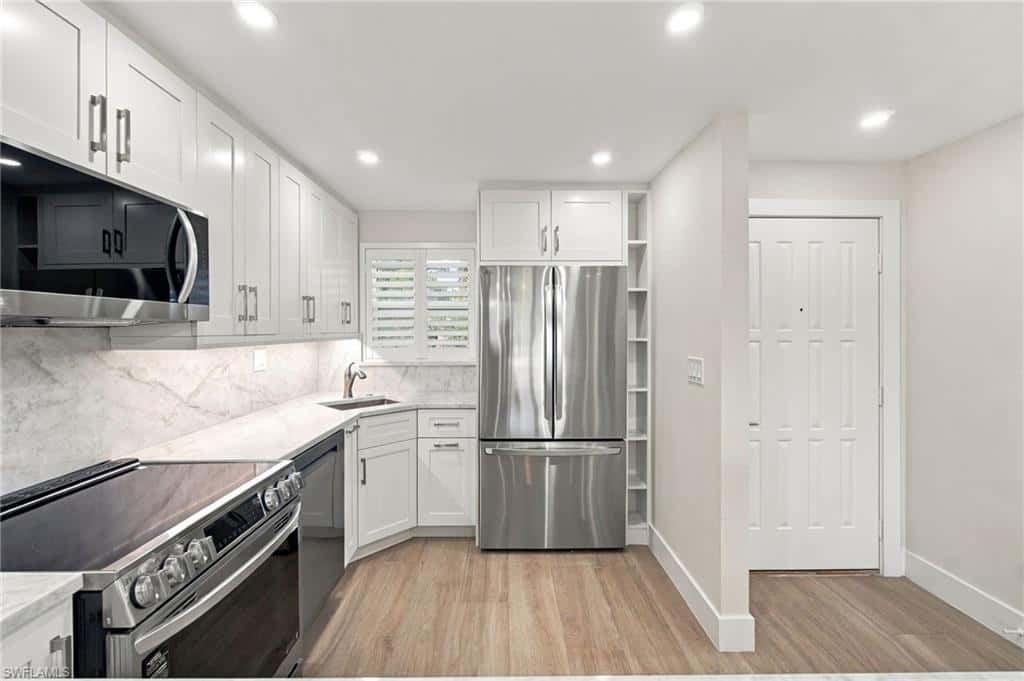 13 High Point Cir #206, Naples, photo 9