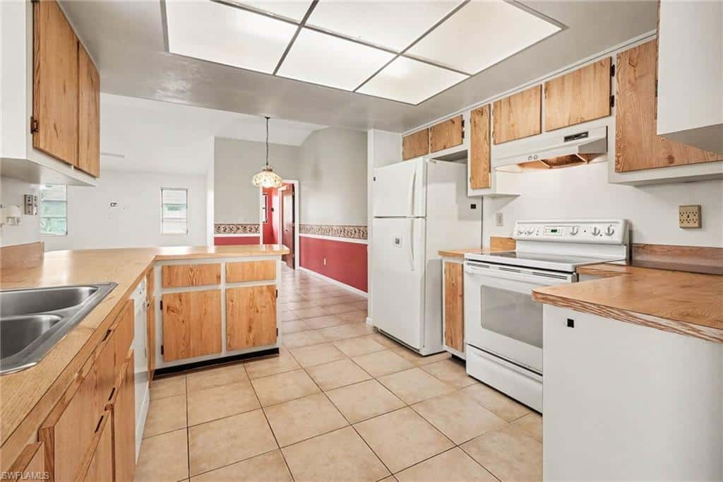 233 31st St, Cape Coral, photo 7