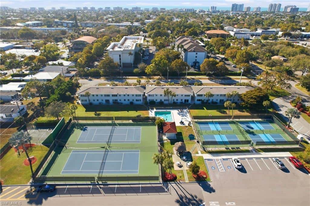 29 High Point Cir #204, Naples, photo 42