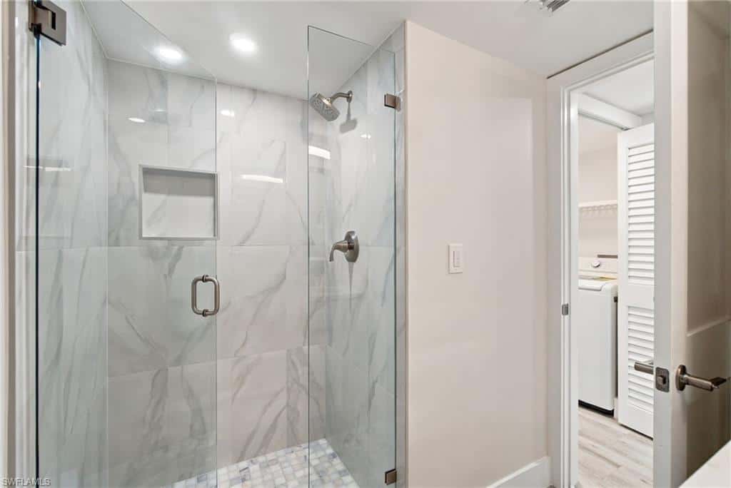 29 High Point Cir #204, Naples, photo 22
