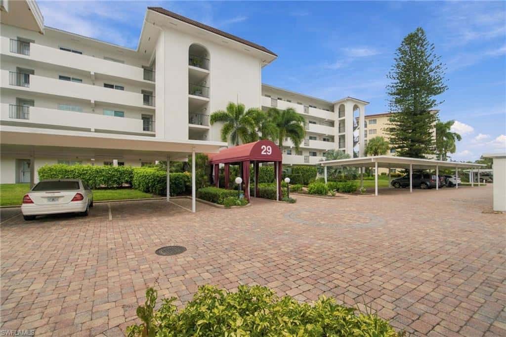 29 High Point Cir #204, Naples, photo 36