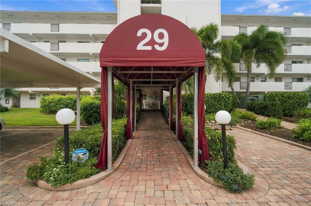 29 High Point Cir #204, Naples, photo 37