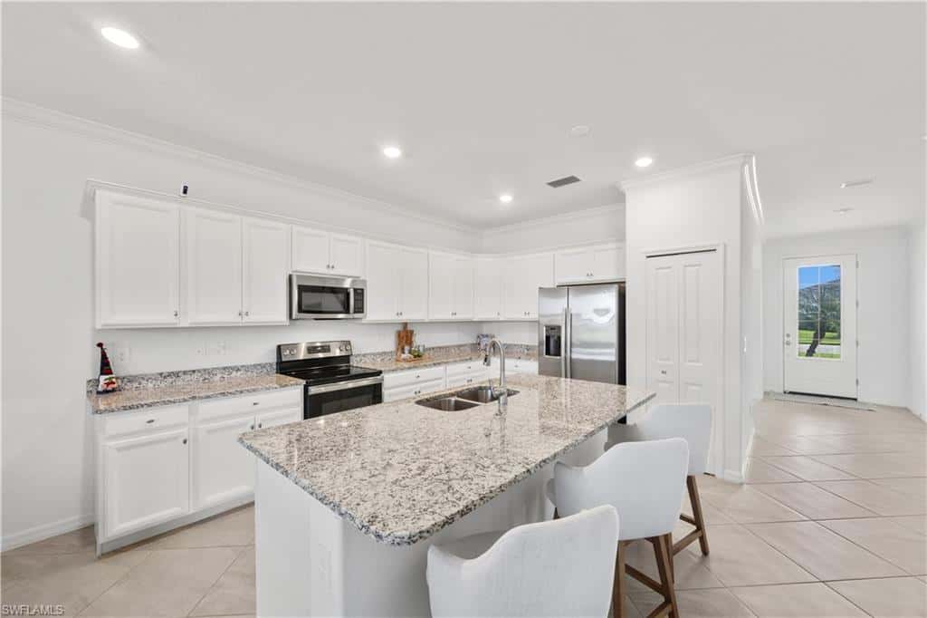 16145 Rosemallow Ln, Alva, photo 8