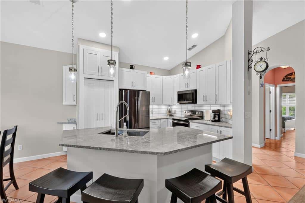 11180 La Coruna Ln, Bonita Springs, photo 12