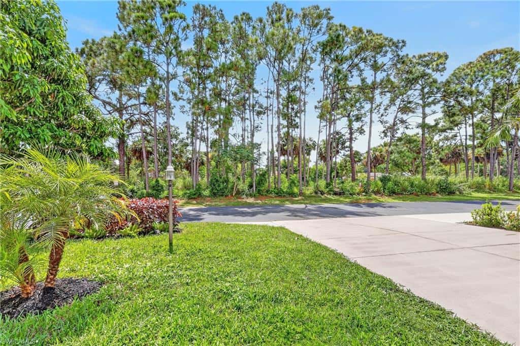 11180 La Coruna Ln, Bonita Springs, photo 39