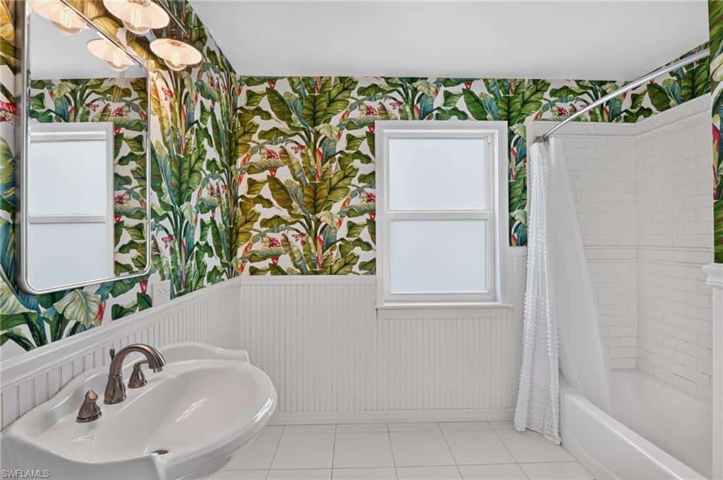 20520 Pine Tree Ln, Estero, photo 23