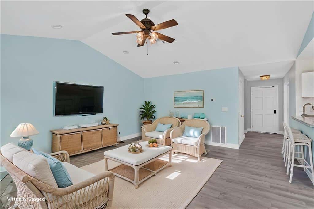 20520 Pine Tree Ln, Estero, photo 6