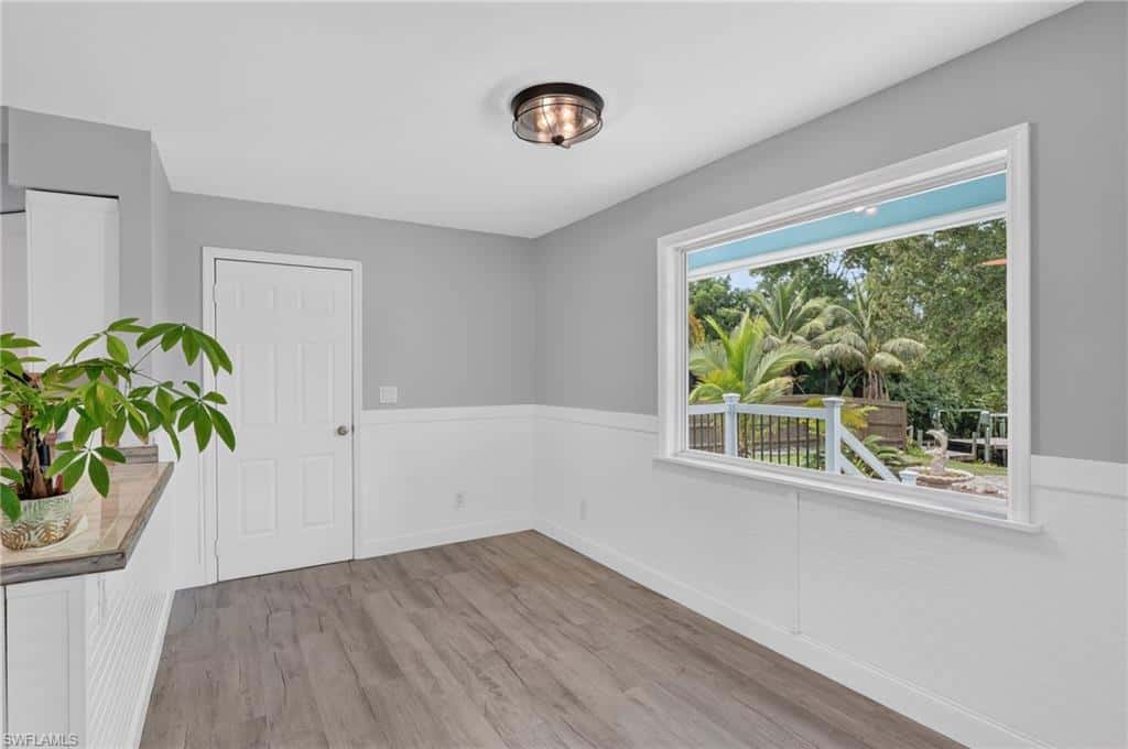 20520 Pine Tree Ln, Estero, photo 17
