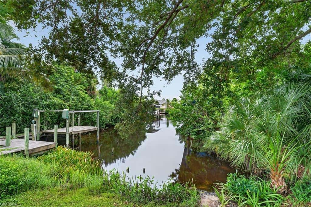 20520 Pine Tree Ln, Estero, photo 38