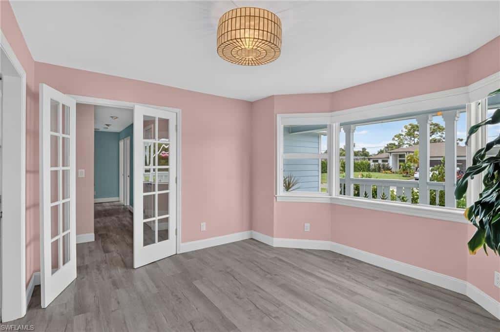 20520 Pine Tree Ln, Estero, photo 10