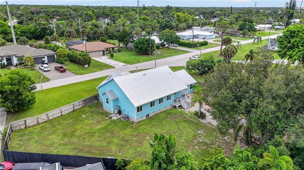 20520 Pine Tree Ln, Estero, photo 49