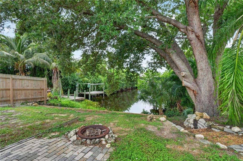 20520 Pine Tree Ln, Estero, photo 37