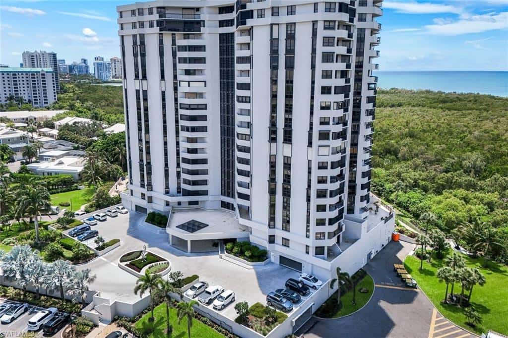 6001 Pelican Bay Blvd #1606, Naples, photo 35