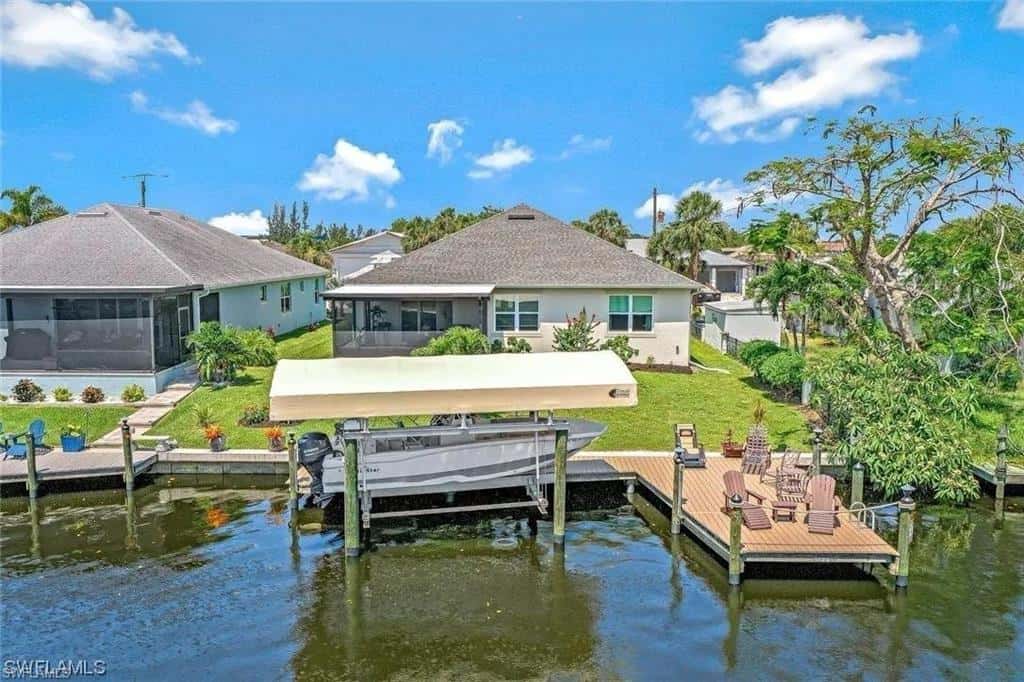2214 Isle Of Pines Ave, Fort Myers, photo 4