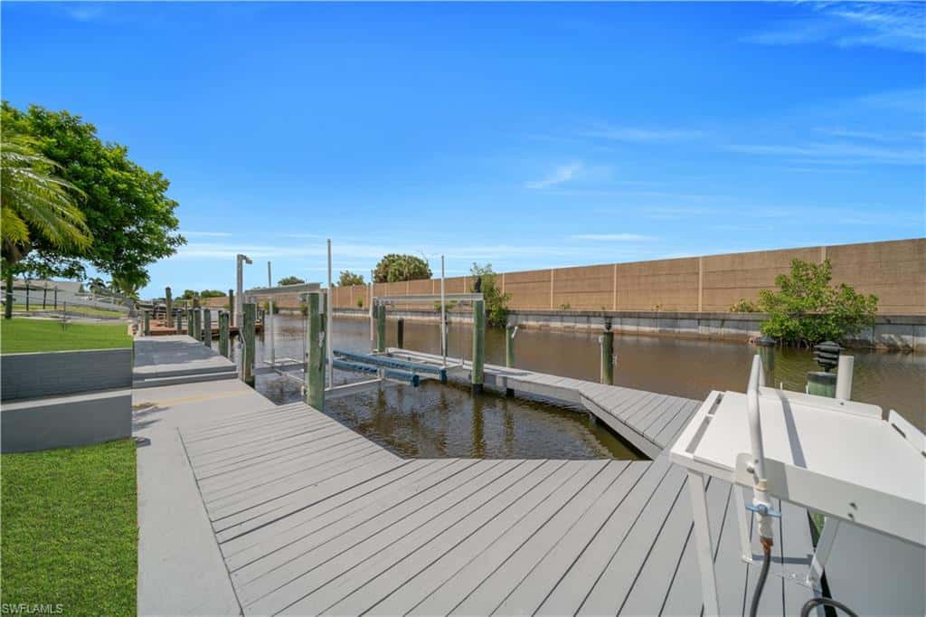 2505 Everest Pkwy, Cape Coral, photo 39