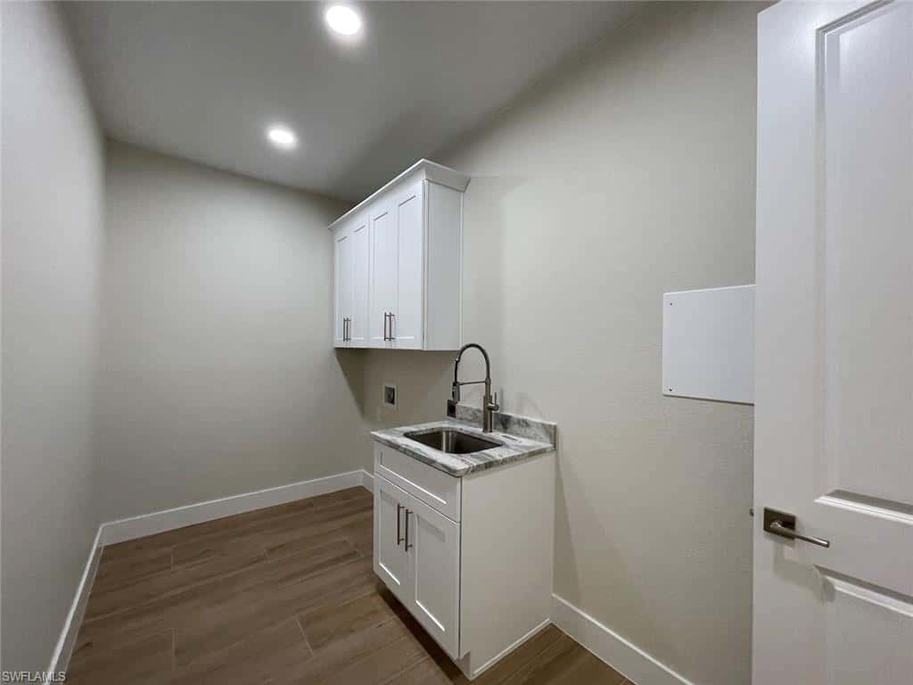 2303 43rd Ter, Cape Coral, photo 7