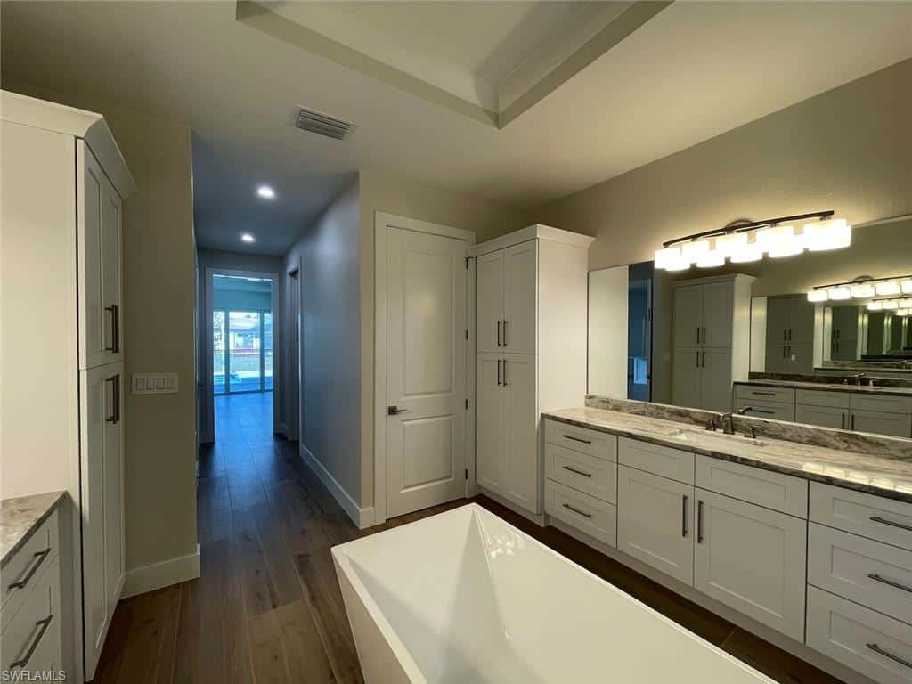 2303 43rd Ter, Cape Coral, photo 10