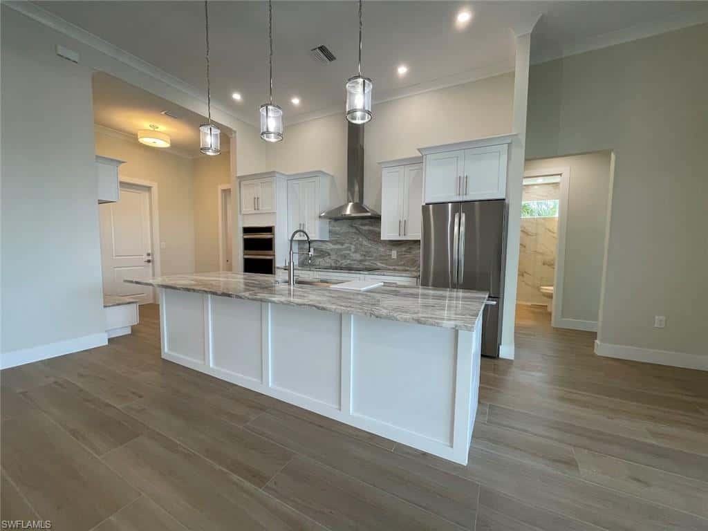 2303 43rd Ter, Cape Coral, photo 4
