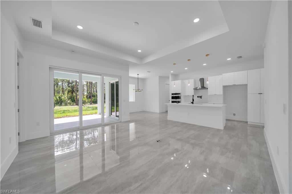 1912 Roosevelt Ave, Lehigh Acres, photo 9