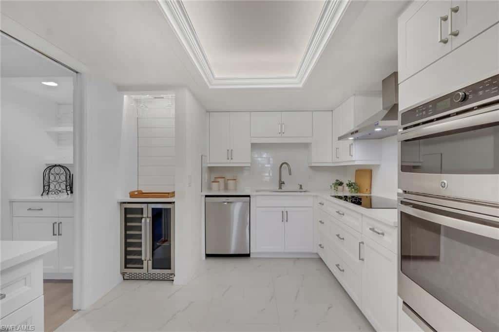 5954 Pelican Bay Blvd #212, Naples, photo 6
