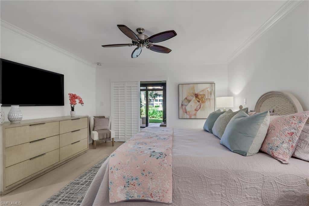 5954 Pelican Bay Blvd #212, Naples, photo 11