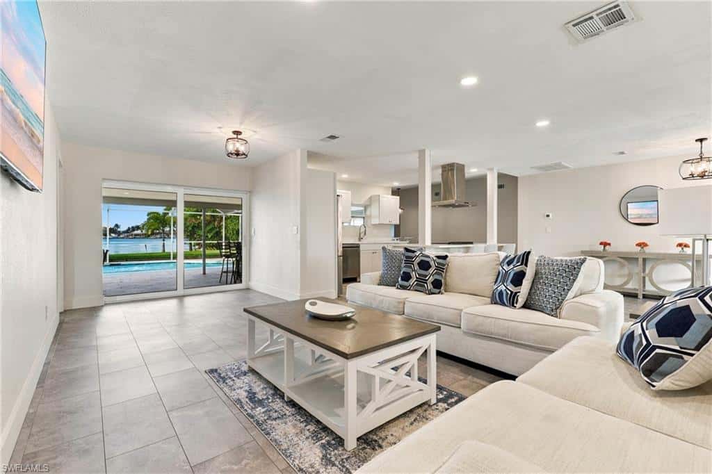 404 53rd Ter, Cape Coral, photo 6