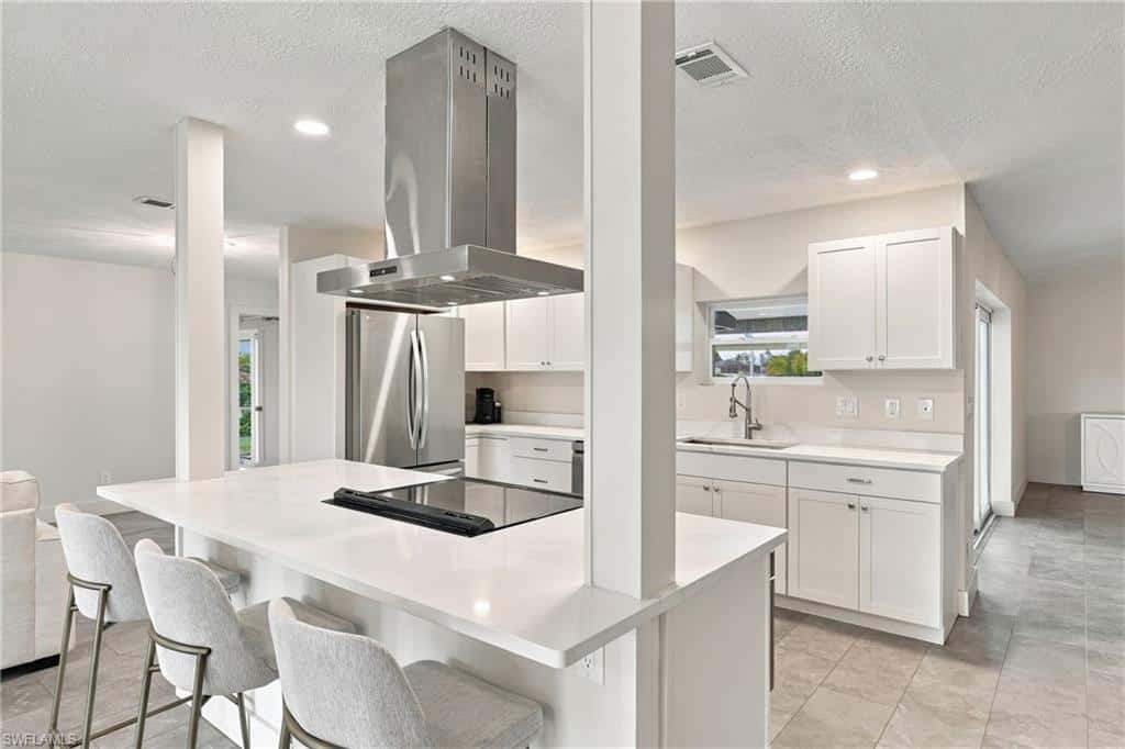 404 53rd Ter, Cape Coral, photo 9