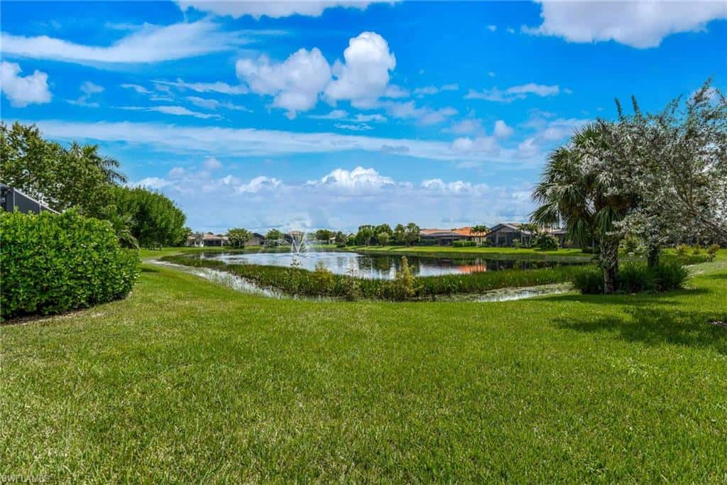 10505 Valencia Lakes Dr, Bonita Springs, photo 45