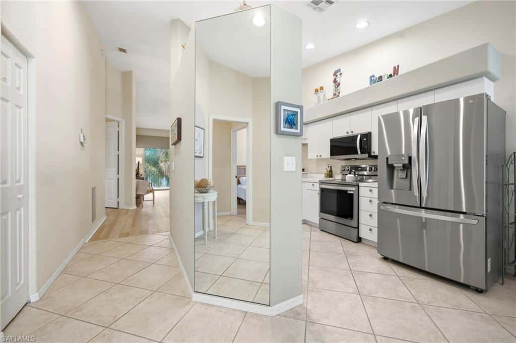 1240 Sarah Jean Cir #205, Naples, photo 8