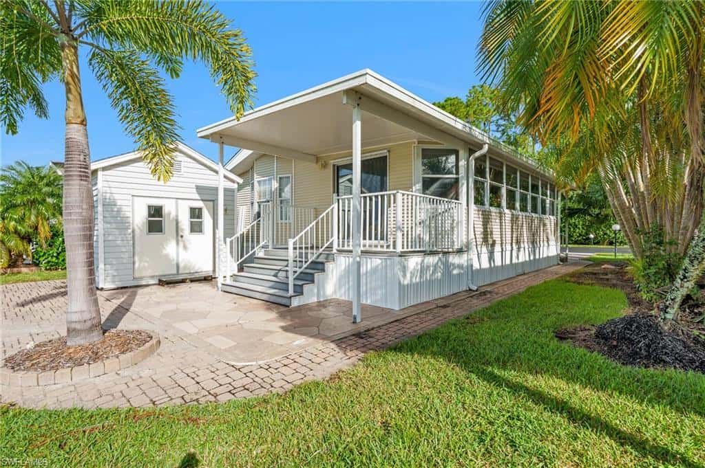 2105 Crystal Lake Dr, Naples, photo 25