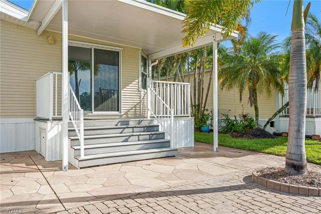 2105 Crystal Lake Dr, Naples, photo 29