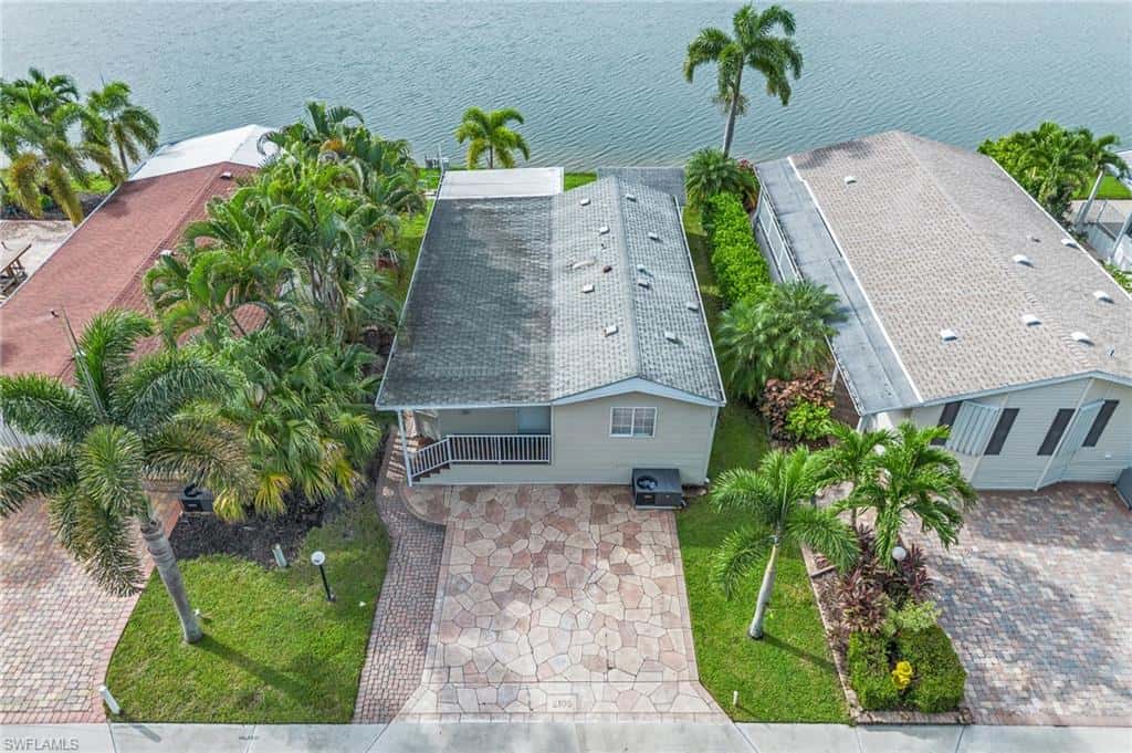 2105 Crystal Lake Dr, Naples, photo 32