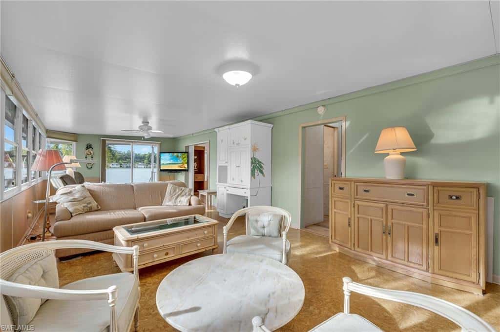 2105 Crystal Lake Dr, Naples, photo 11