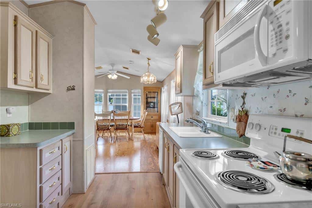 2105 Crystal Lake Dr, Naples, photo 18