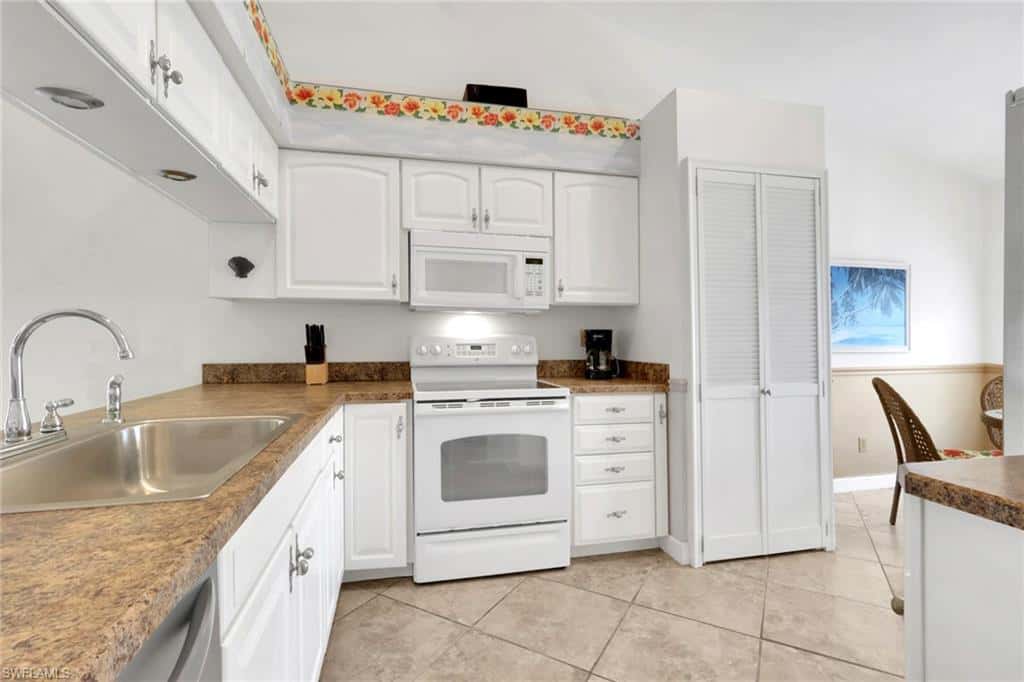 237 Fox Den Cir, Naples, photo 10